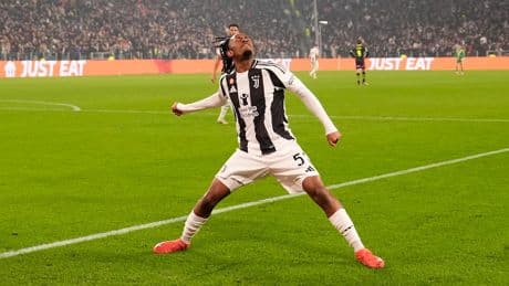 Überraschendes Vertragsdetail! - So kann sich Werder Mbangula leisten