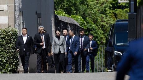 Estados Unidos y China inician en Ginebra la negociación sobre los aranceles con vistas a una tregua en su guerra comercial