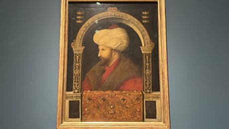 Fatih Sultan Mehmet'i tasvir eden portre ve madalyonlar Londra'da sergileniyor