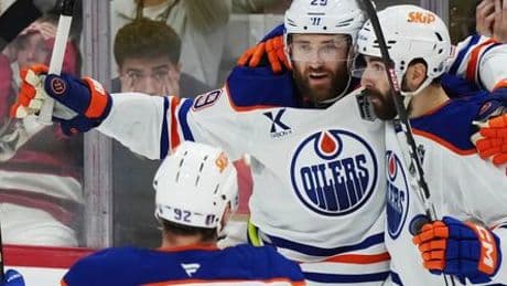 NHL-Finale gegen Florida Panthers: Leon Draisaitls spätes Tor lässt Edmonton wieder vom Titel träumen