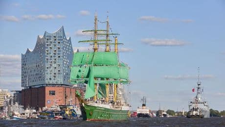 Volksfest: Tanzende Schlepper und Paraden - Hafengeburtstag startet