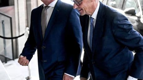 Allemagne : Merz critiqué en interne pour la priorité donnée à l’international