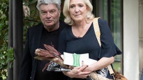 En Nouvelle-Calédonie, Marine Le Pen défend un « plan Marshall » pour sortir de l’impasse institutionnelle