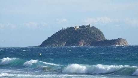 Magnate ucraino arrestato a Montecarlo. Aveva tentato di comprare l’isola Gallinara