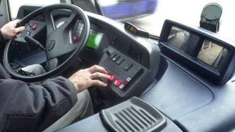 Japon: un chauffeur de bus vole 6 euros et perd 73.000 euros de prime de retraite