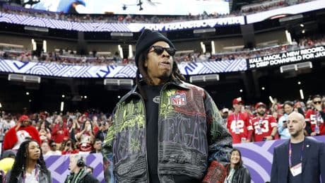 El rapero Jay-Z pierde un millón de dólares en una apuesta de la final NBA