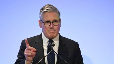 Starmer seeks to quell revolt to speed through welfare reforms