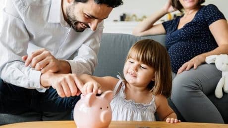 Cómo hablar de dinero en familia: enseñanzas clave para niños y adolescentes