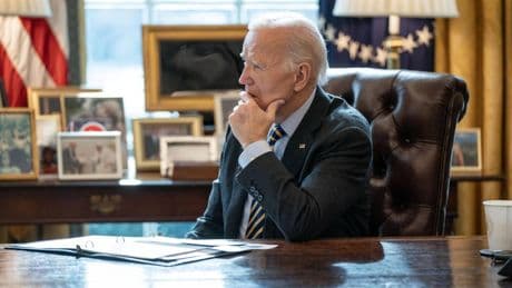 "Ha ottenuto meno di Obama e Clinton": così Biden vende i diritti per le sue memorie