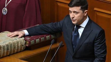 Vers un Donbass abandonné à la Russie? Ce que dit la Constitution de l'Ukraine sur la cession de territoires