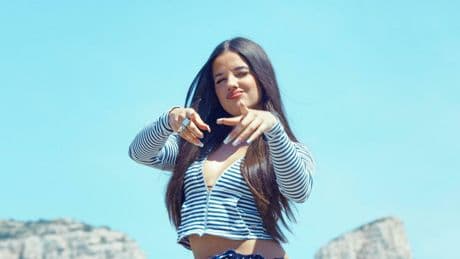 Bianca Costa, la Brésilienne qui réinvente la pop francophone