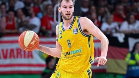 Basketball-Bundesliga: Alba Berlin startet mit Auswärtspleite in die Playoffs