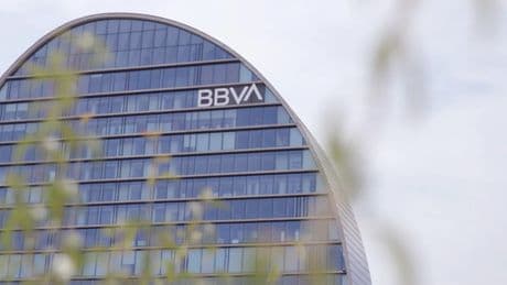 UGT y CCOO alertan de la pérdida de hasta 10.000 empleos en la consulta pública de la opa de BBVA sobre el Sabadell