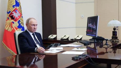 Putin and Zelensky Trade Accusations Amid Escalating Attacks