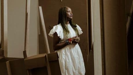 La mort de Koyo Kouoh, passeuse d’art contemporain africain