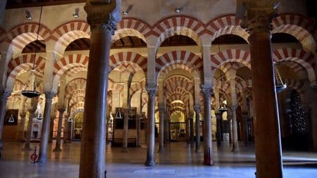 España tiene lugares que entran en el top 10 monumentos más antiguos del mundo