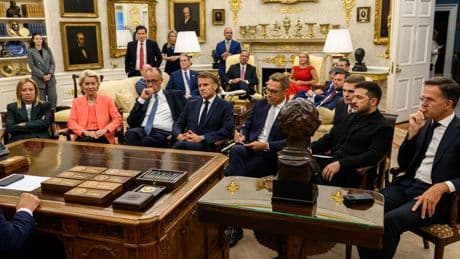 Los peligros de un mundo rendido a los pies de un muy voluble Donald Trump