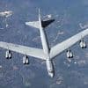 Zwischenfall in den USA: Passagierflugzeug muss plötzlich riesigem Bomber ausweichen