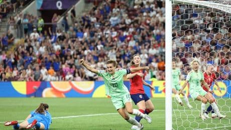 Fußball-EM 2025: Italien schafft es nach 28 Jahren wieder ins EM-Halbfinale