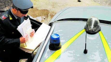 Falso centro estetico a Milano, guardia di finanza e carabinieri del Nas provvedono al sequestro