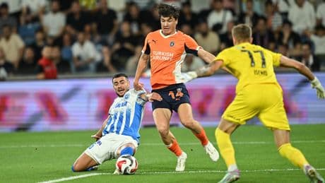 Başakşehir, UEFA Konferans Ligi'nde turu Romanya'ya bıraktı