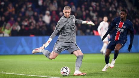 PSG : complet et spectaculaire, maniaque, couvé par Létang… Cinq choses à savoir sur Lucas Chevalier
