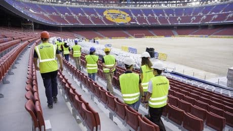 El Barça afronta penalizaciones multimillonarias por los retrasos en el Camp Nou: estas son las cláusulas
