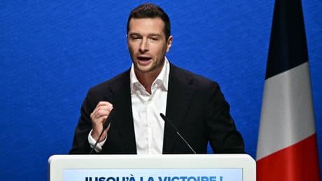 Présidentielle: un sondage donne Jordan Bardella systématiquement gagnant au second tour, sauf contre Édouard Philippe