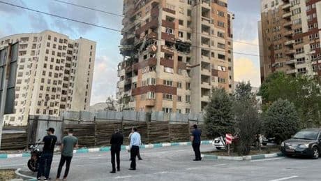 Attaque d’Israël contre l’Iran : les Etats-Unis se tiennent en retrait de façon démonstrative, pour protéger leurs forces au Proche-Orient