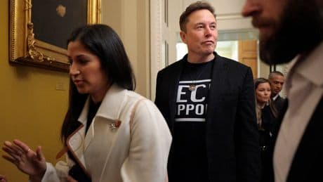 Stephen Miller’s wife leaves the White House to work for Elon Musk ‘full time’