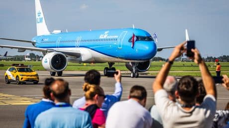 Nieuwe annuleringsgolf bij KLM zet akkoord met piloten op scherp: ’Chaos in de operatie’