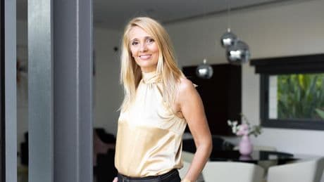 María Gil, neuroarquitecta: “Espacios excesivamente vacíos y fríos aumentan el cortisol, la hormona del estrés. El minimalismo extremo es tan dañino como sobrecargar la decoración”