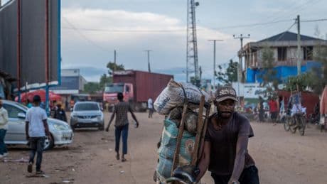 Est de la RDC: combats sur plusieurs fronts pendant les pourparlers de Doha