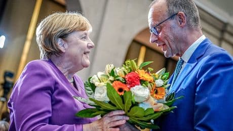 Bei Kanzlerwahl - Merkel-Überraschung für Merz
