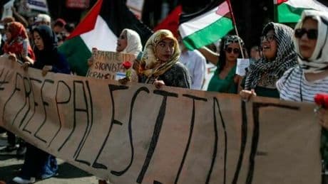 Grecia, per i turisti israeliani avviso di «rischio alto» il 10 agosto per proteste antisemite. La polizia: «Non permetteremo che gli venga fatto del male»