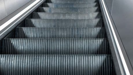 People Are Just Realising What The Brush On Escalators Is For, And No, It's Not To Clean Your Shoes