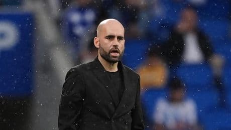 Giráldez: "La afición de la Real Sociedad tiene que disfrutar de lo que ha ocurrido estos años"