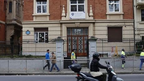 Scientia reclama 17 millones a Educación por el cierre de sus colegios en Bilbao y San Sebastián