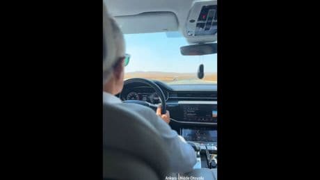 "J'ai dépassé sans m'en rendre compte": le ministre des Transports turc filmé à 225 km/h sur une autoroute limitée à 140 km/h
