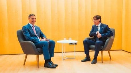 Sánchez e Illa se reúnen en plena polémica por el apagón y la opa al Sabadell