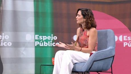 Ayuso, &quot;orgullosa&quot; de su novio por sentar al fiscal general en el banquillo: &quot;Está haciendo un bien para todos&quot;