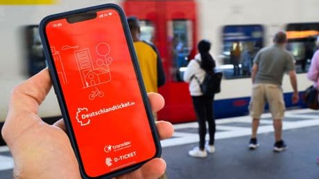 Nahverkehr: Beim Deutschlandticket droht 2026 Preiserhöhung auf 64 Euro