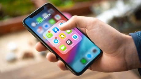 Polizei warnt vor Betrug auf WhatsApp: Wer falsch reagiert, ist sein Konto los