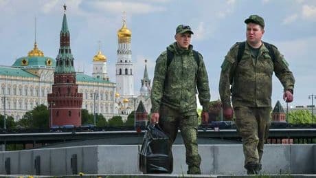 Guerra ucraina, nuova offensiva russa? 20.000 migranti naturalizzati costretti a combattere: il "trucco" per reclutarli