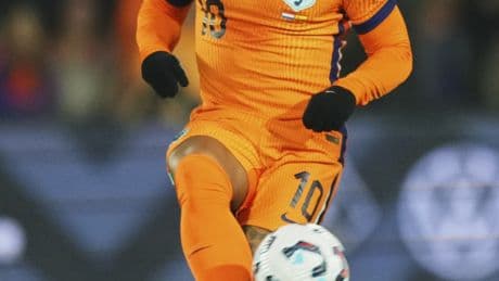 Memphis Depay Hollanda tarihine geçti