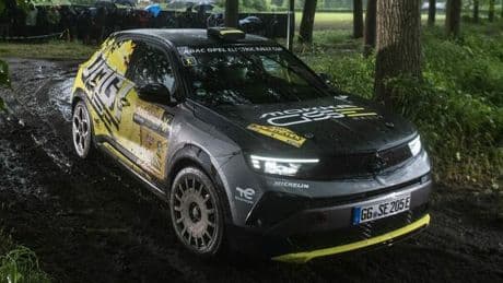 Opel Mokka GSE Rally: il Suv da corsa 100% elettrico ha debuttato all?ELE Rally di Eindhoven