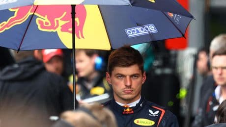 Verstappen carga contra la FIA por el retraso en Spa y el problema de los F1 con el agua: "Ni siquiera estaba lloviendo"