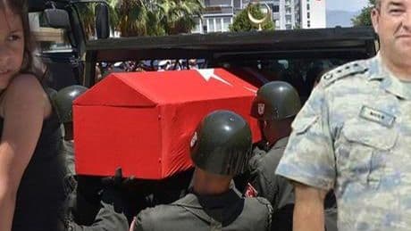 Libya’da şehit olan albay İzmir’de son yolculuğuna uğurlandı