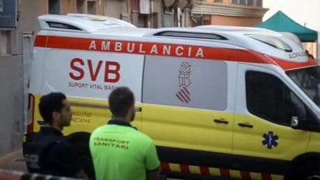 Un joven de 25 años pasa dos noches atrincherado con varias escopetas en Alicante