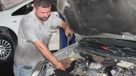 Oto tamirciler, 50 bin TL'ye çalıştıracak eleman bulamıyor